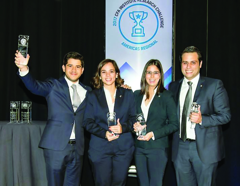  Representantes de Barna Business School se convierten en primer equipo de AL en ganar competencia mundial