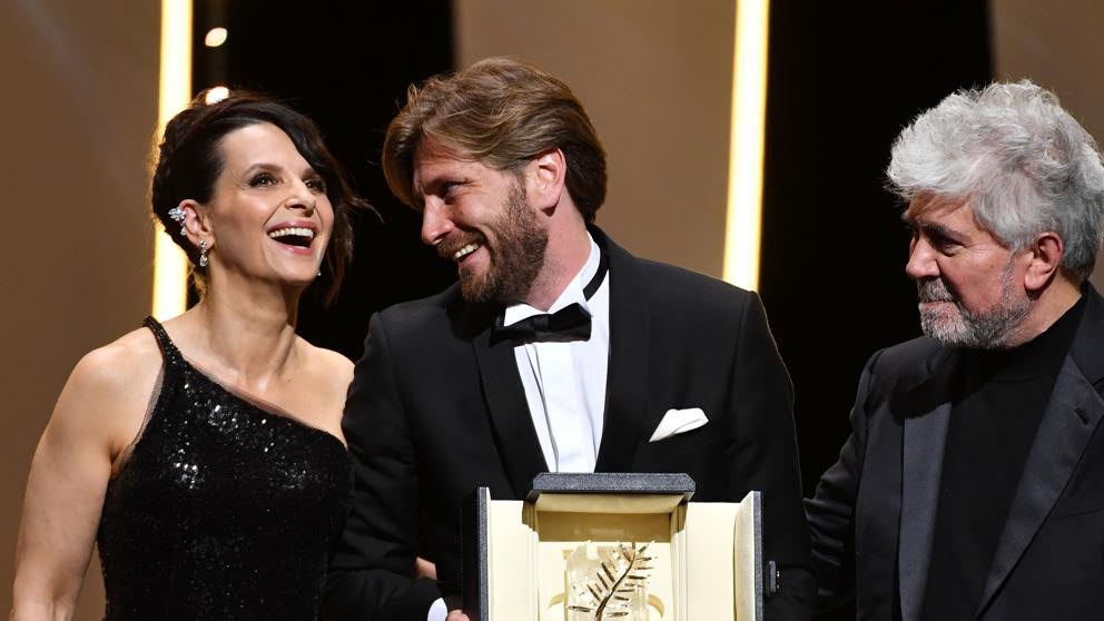 La Plaza de Rubén Ostlund gana Palma de Oro en Cannes 2017