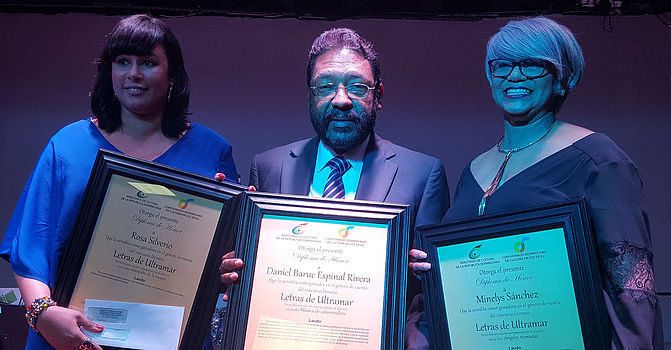  Entregan premios Letras de Ultramar del Comisionado Dominicano de Cultura