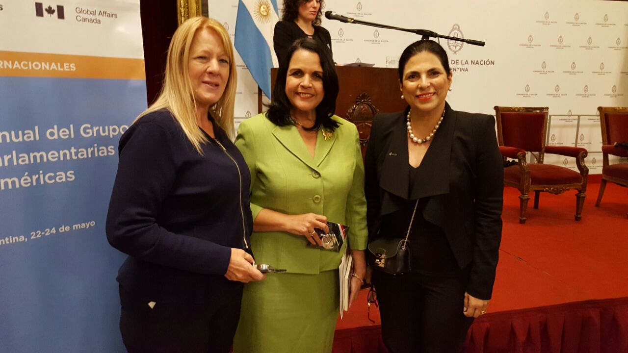  Minou participa en Grupo de Mujeres Parlamentarias de ParlAmericas en Argentina