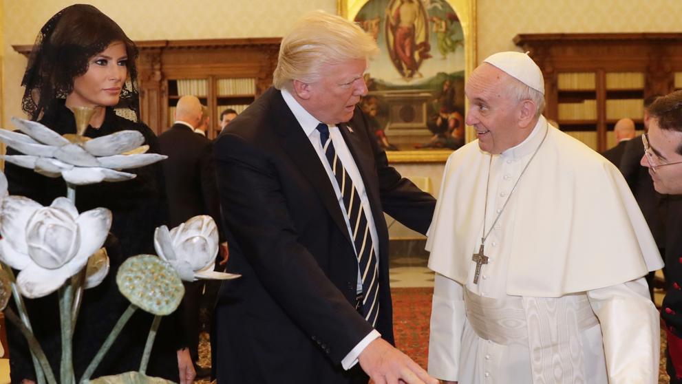  Trump y el papa intercambian deseos de paz en un primer acercamiento