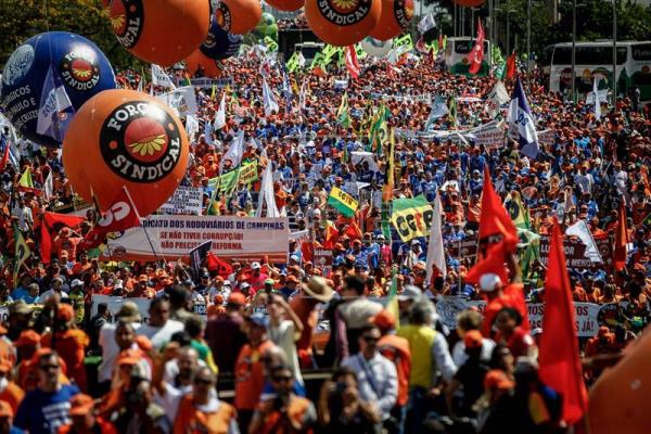  Protestas violentas en demanda de la renuncia del presidente Temer en Brasil