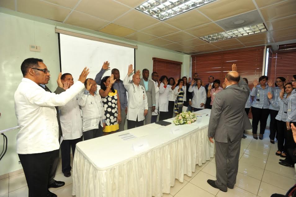  Salud Pública juramenta  “Comité Mejoría de Calidad y Satisfacción de Usuario” en el Centro Oriental de Ginecología, Obstetricia y Especialidades