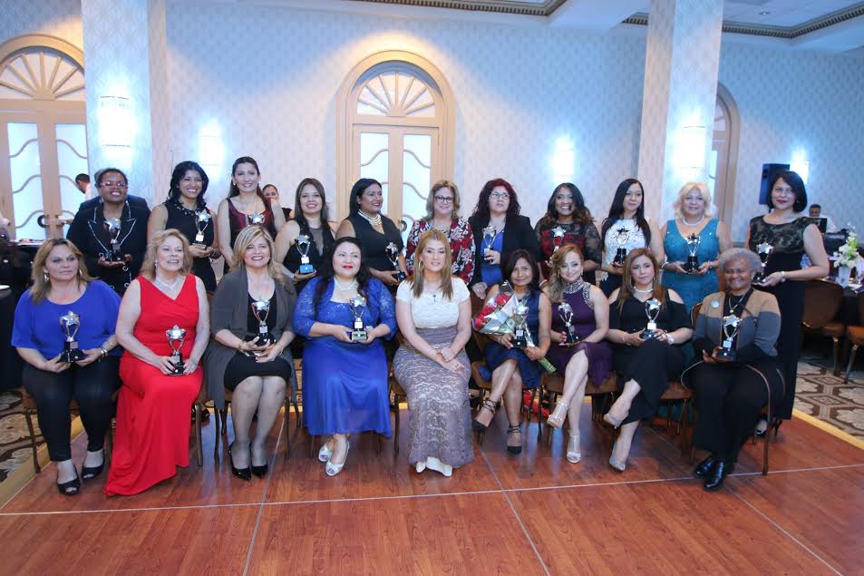  Perelló Association reconoce mujeres en Newark