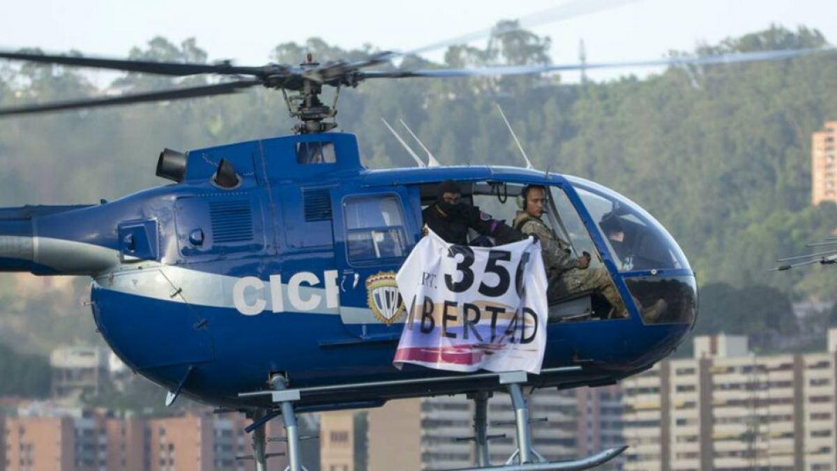  Crisis en Venezuela: Reportan policías rebeldes lanzaron granadas contra la Corte Suprema en un helicóptero robado