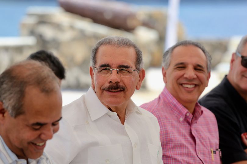  Presidente Danilo Medina lleva apoyo a pescadores de Boca de Yuma. Instruye impulsar turismo y pesca