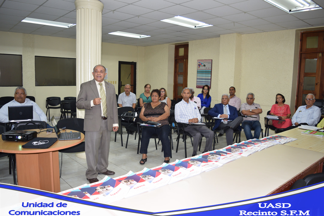  Maestro Juan Taveras presenta plan de desarrollo municipal