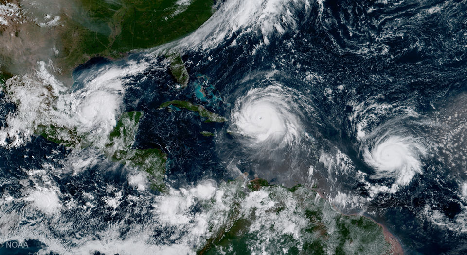  El huracán José se intensifica a categoría 3 en el Atlántico
