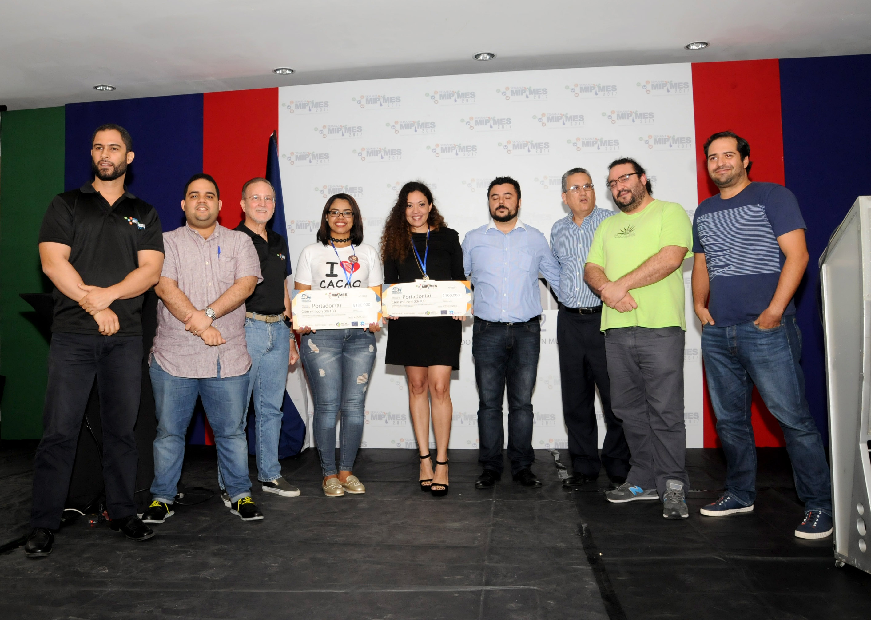 MICM entrega 200 mil pesos a ganadores de la iniciativa 50H Laboratorio Emprendedor
