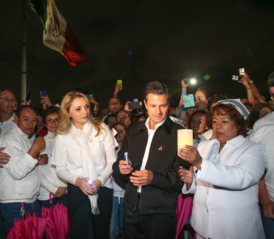  Presidente Enrique Peña Nieto y primera dama Angélica Rivera de Peña inician campaña contra cáncer de mama
