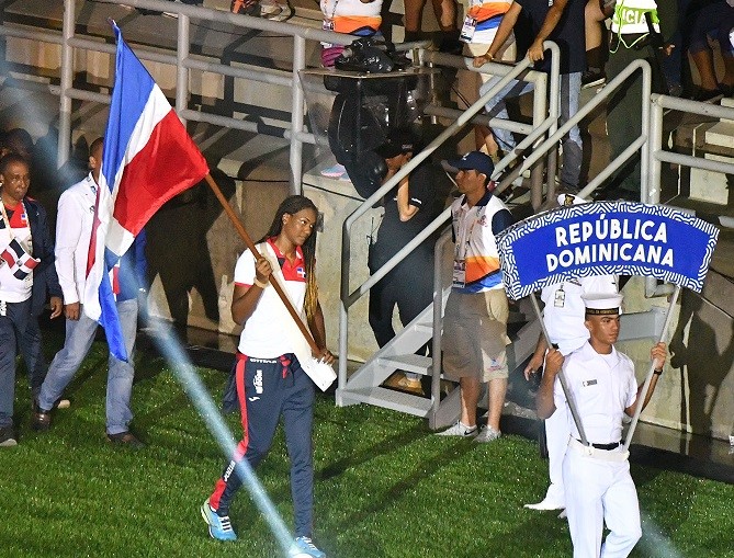  Brayelin Martínez fue la abanderada de la delegación RD en los Juegos Bolivarianos