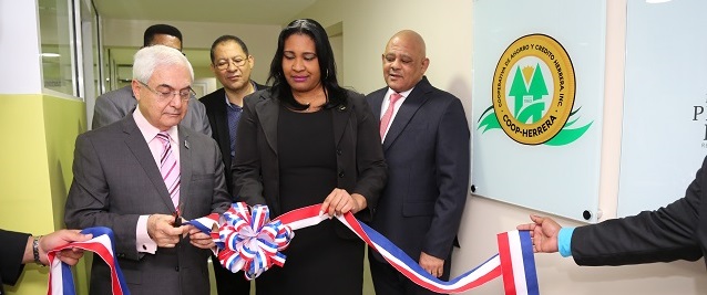  El Despacho Primera Dama inaugura Centro de Atención Integral para Familias en Herrera