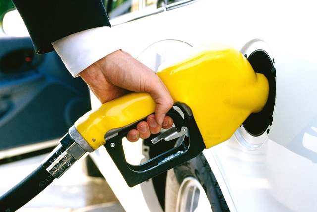  Combustibles registran altibajos mínimos para última semana del 2017