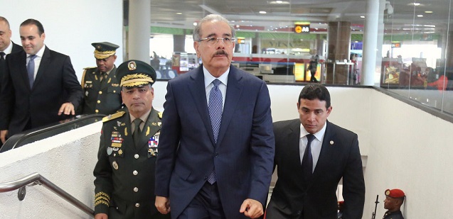  Danilo Medina sale a Suiza para participar en 48 Reunión Anual del Foro Económico Mundial