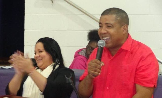  Dominicano Carlos Cruz quiere ser concejal en la ciudad de Newark
