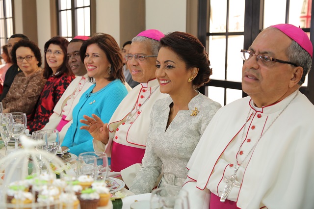  Primera Dama participa en acto benéfico del Arzobispado de Santo Domingo