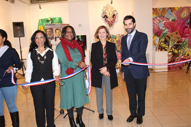  Embajada Dominicana en España inaugura exposición fotográfica del Carnaval