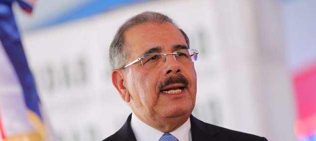 Presidente Danilo Medina AplatanaoNews