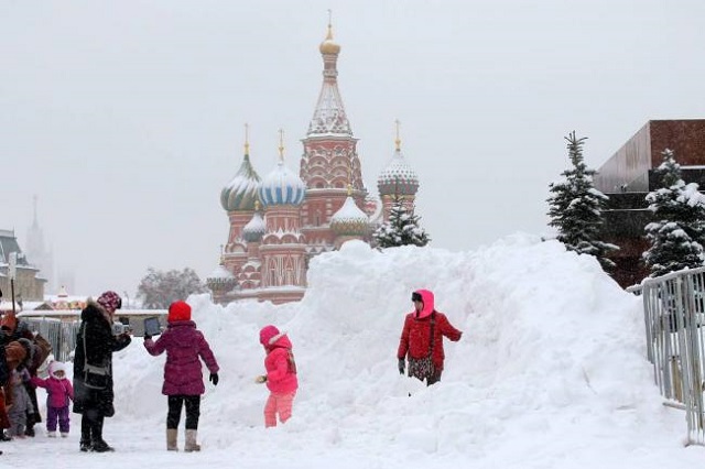  Rusia despliega al Ejército tras la «nevada del siglo» en Moscú