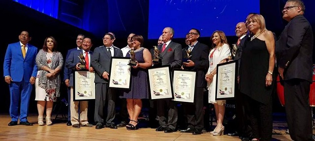  Dominicanos en PR reciben premio a la Excelencia INDEX-PR