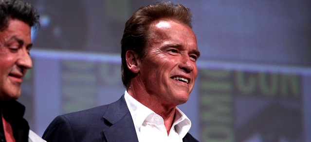 Arnold Schwarzenegger AplatanaoNews