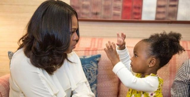  Encantadora: así bailó Michelle Obama con su admiradora más pequeña