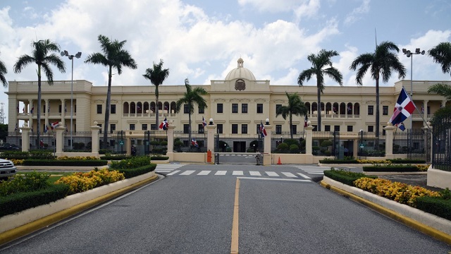  Entregarán el 8 de marzo la Medalla al Mérito de la Mujer Dominicana