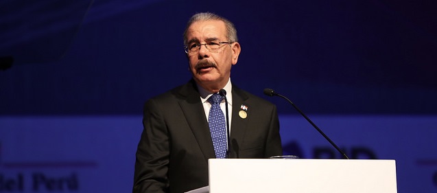 Presidente Danilo Medina AplatanaoNews