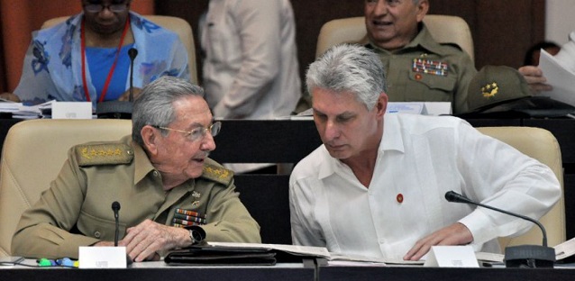  Miguel Díaz-Canel es elegido oficialmente como presidente de Cuba