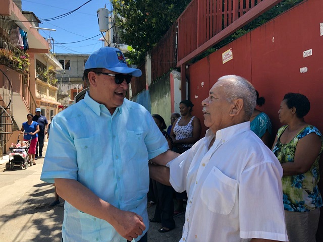  CAASD entrega moderna red de distribución de agua potable en barrio La Yuca de Naco