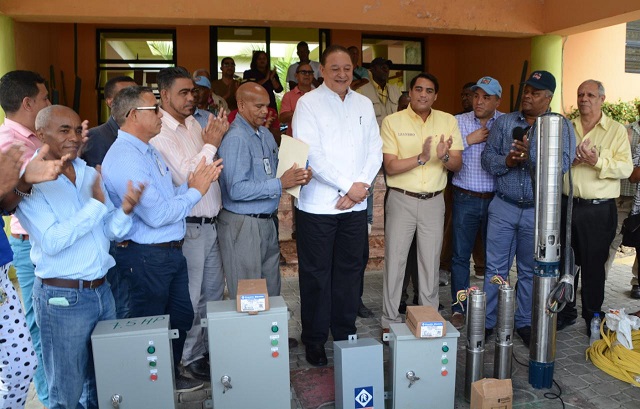  CAASD entrega seis bombas sumergibles al Parque Nacional Mirador Norte