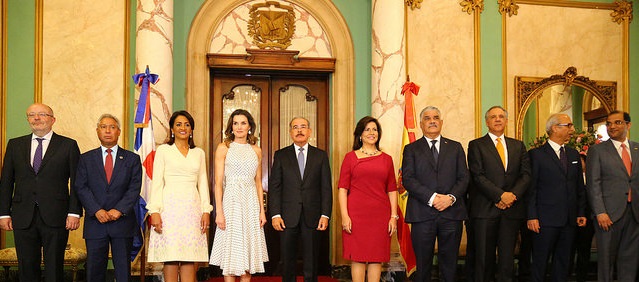  Presidente Danilo Medina y Primera Dama Cándida Montilla de Medina reciben a reina Letizia de España en el Palacio Nacional *Video