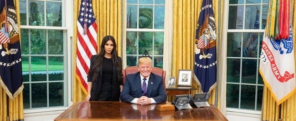  El día que Kim Kardashian visitó a Donald Trump en la Casa Blanca