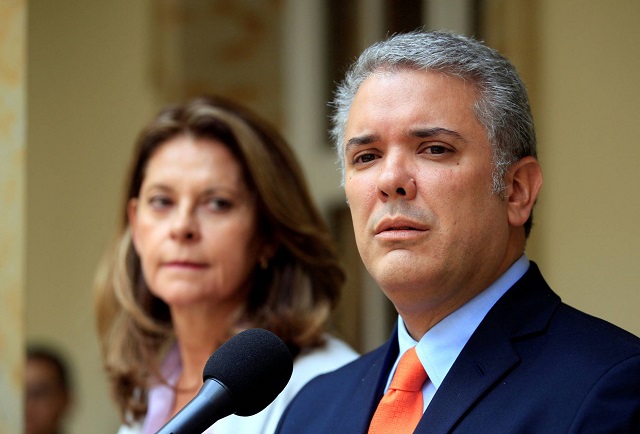 Iván Duque AplatanaoNews