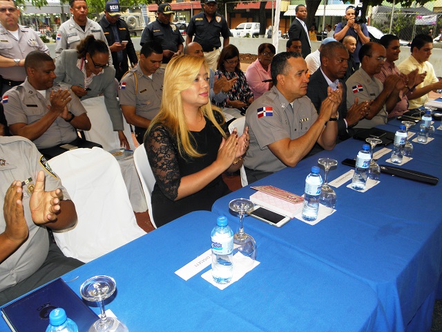  Villa Faro Realiza Encuentro Comunitario De Los Bloque 2 Y 3 Con El Director General De La Policía Nacional