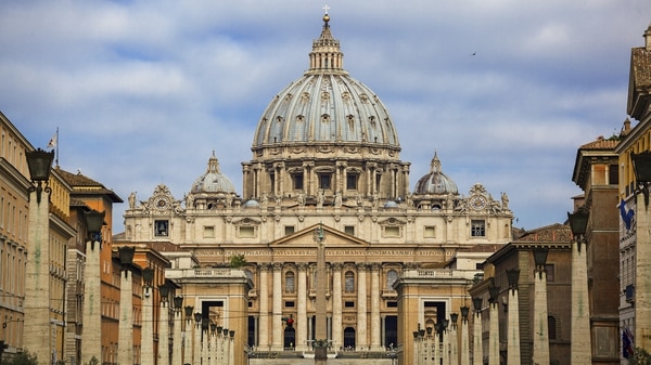  El Vaticano dio a conocer cuántos católicos hay en el mundo