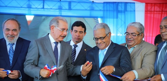  Presidente Danilo Medina entrega nuevo Hospital Municipal en Cabral *Video