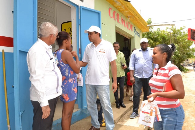  Director del Hospital Vinicio Calventi, encabeza jornada médico comunitaria