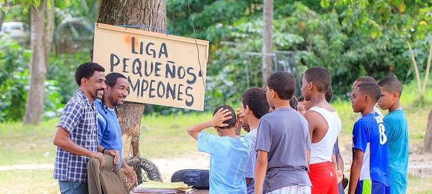  Jugando a bailar, comedia de verano: Niñez, deporte y ballet