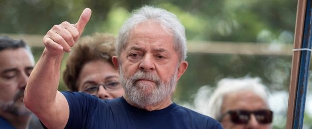  Ante todo pronóstico deciden que Lula siga en prisión