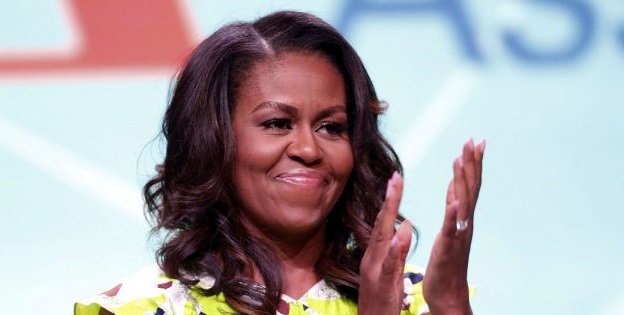  Ex primera dama estadounidense Michelle Obama, disfrutó en primera fila en París, del concierto de Beyoncé y Jay Z