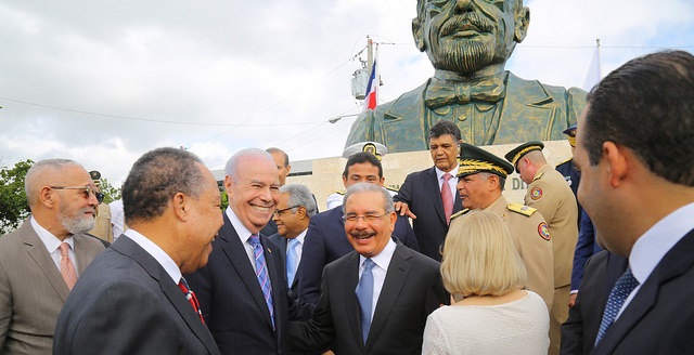  Presidente Danilo Medina encabeza acto inaugural Padres de la Patria honran la Bandera, en el 142 aniversario del fallecimiento de nuestro prócer Juan Pablo Duarte