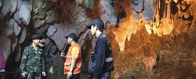  Rescatan con éxito séptimo niño del grupo de futbolistas atrapados en la cueva de Tailandia, continúan las labores de evacuación