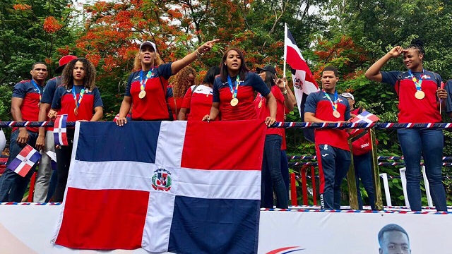  Celebran con gran caravana el triunfo de los atletas dominicanos en Juegos Centroamericanos y del Caribe Barranquilla 2018