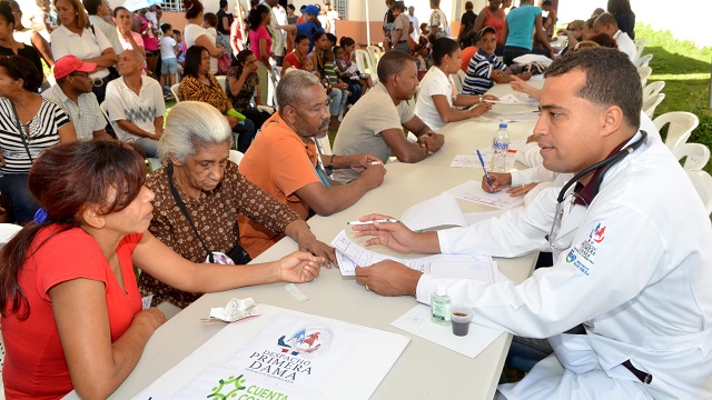  Con 85 médicos, medicinas y alimentos fortificados, Cuenta Conmigo mejora salud de 3,000 personas en Cotuí