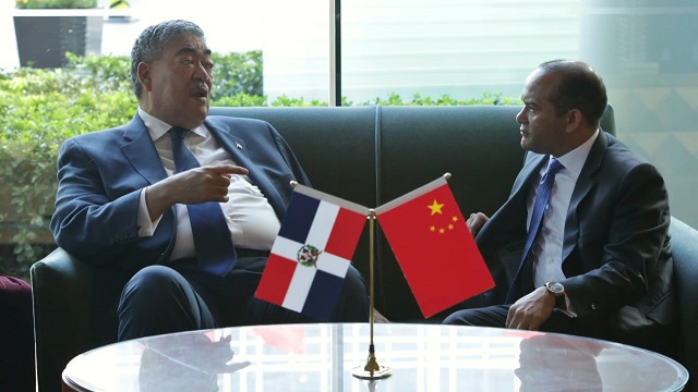  Miguel Mejia y embajador dominicano en China se reúnen para tratar temas de inversiones en el país