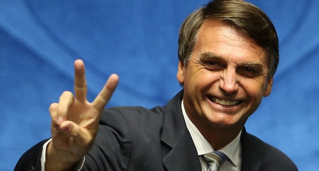  Ex militar y ultraderechista Bolsonaro gana las elecciones de Brasil, y afirma es el comienzo de una nueva era
