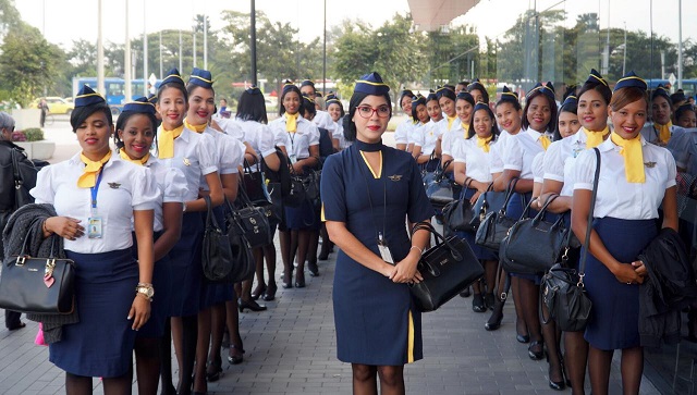  37 Estudiantes del Centro Aeronáutico Tripulantes, reciben charlas sobre seguridad operacional y aptitudes en cabina