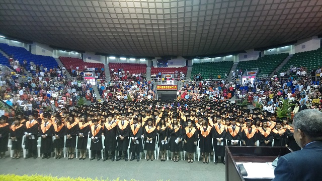  Universidad Dominicana O&M realiza XXXI graduación ordinaria en recinto Santiago