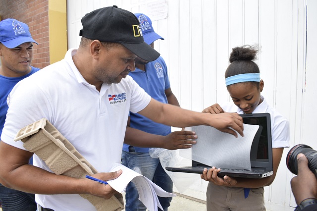  Plan Social entrega electrodomésticos a hogares de escasos recursos en el Distrito Nacional